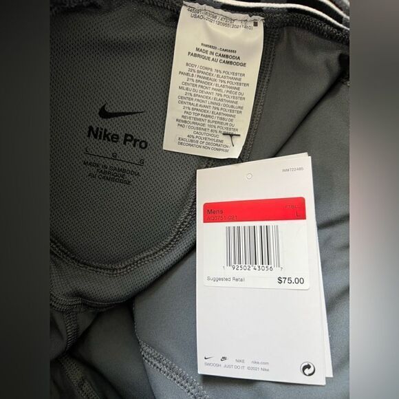 Nike Pro Hyperstrong Padded Compression Football Shorts - Picture 2 of 6